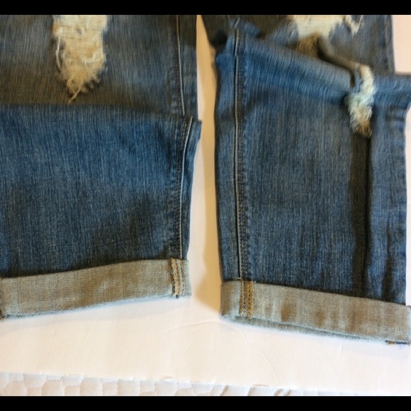 Sneak Peak destroyed boyfriend jeans - Picture 4 of 6